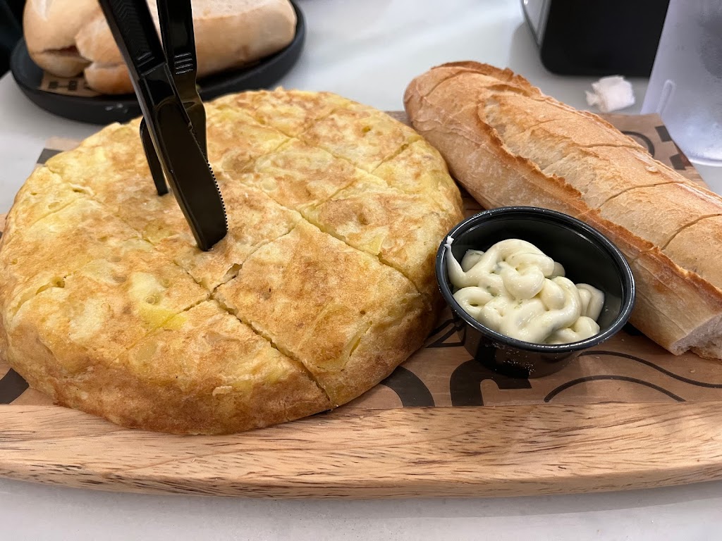 100 Montaditos International Mall | restaurant | 1455 NW 107th Ave Suite 454B, Miami, FL 33172, USA | 7862387832 OR +1 786-238-7832