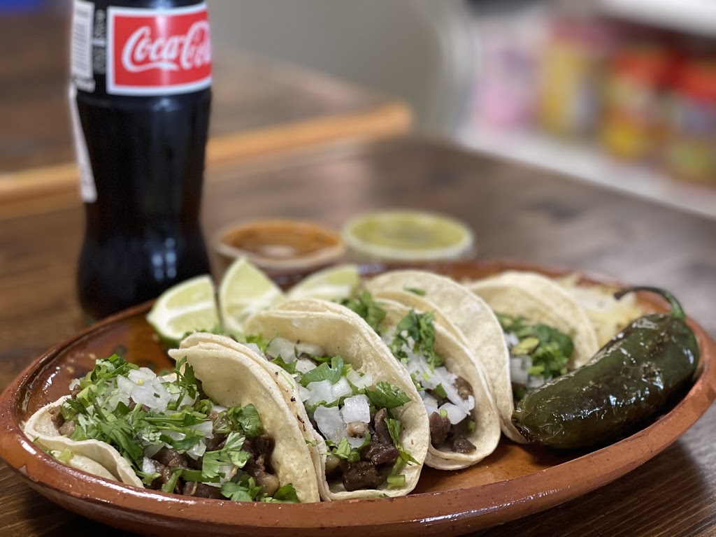 El Rio Food Market | restaurant | 300 W Sunset Ave, Springdale, AR 72764, USA | 4797176565 OR +1 479-717-6565