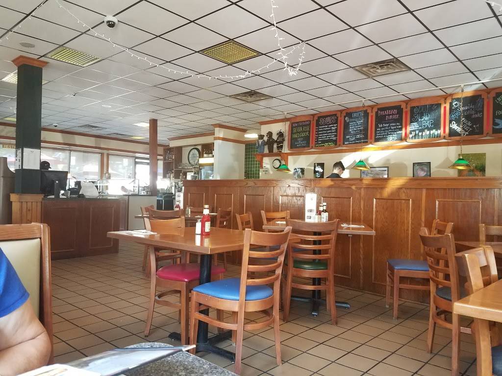 Holidays Restaurant | restaurant | 2080 W Stadium Blvd, Ann Arbor, MI 48103, USA | 7346681292 OR +1 734-668-1292