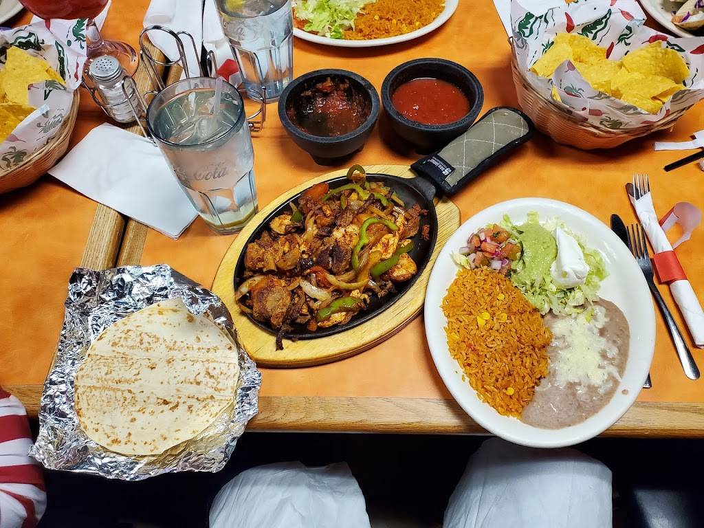 El Puente Mexican Restaurant | restaurant | 400 N Massey Blvd, Nixa, MO 65714, USA | 4177249488 OR +1 417-724-9488