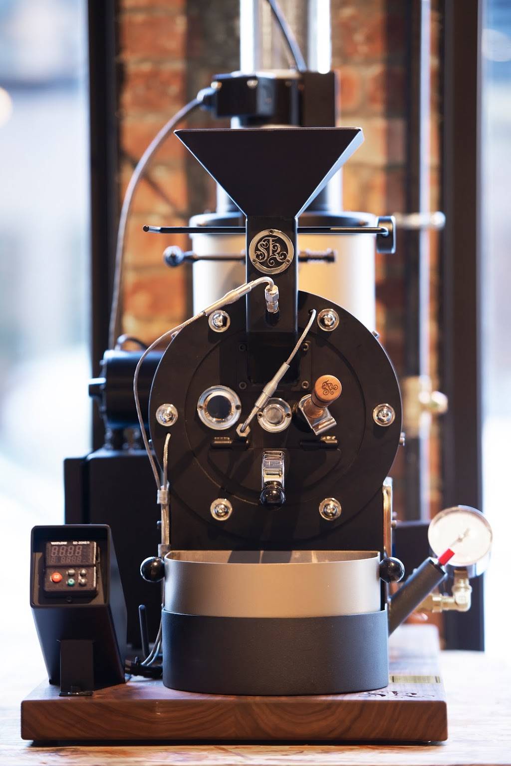 Academy at Coffee Project NY | cafe | 21-10 51st Ave, Queens, NY 11101, USA | 6316842060 OR +1 631-684-2060