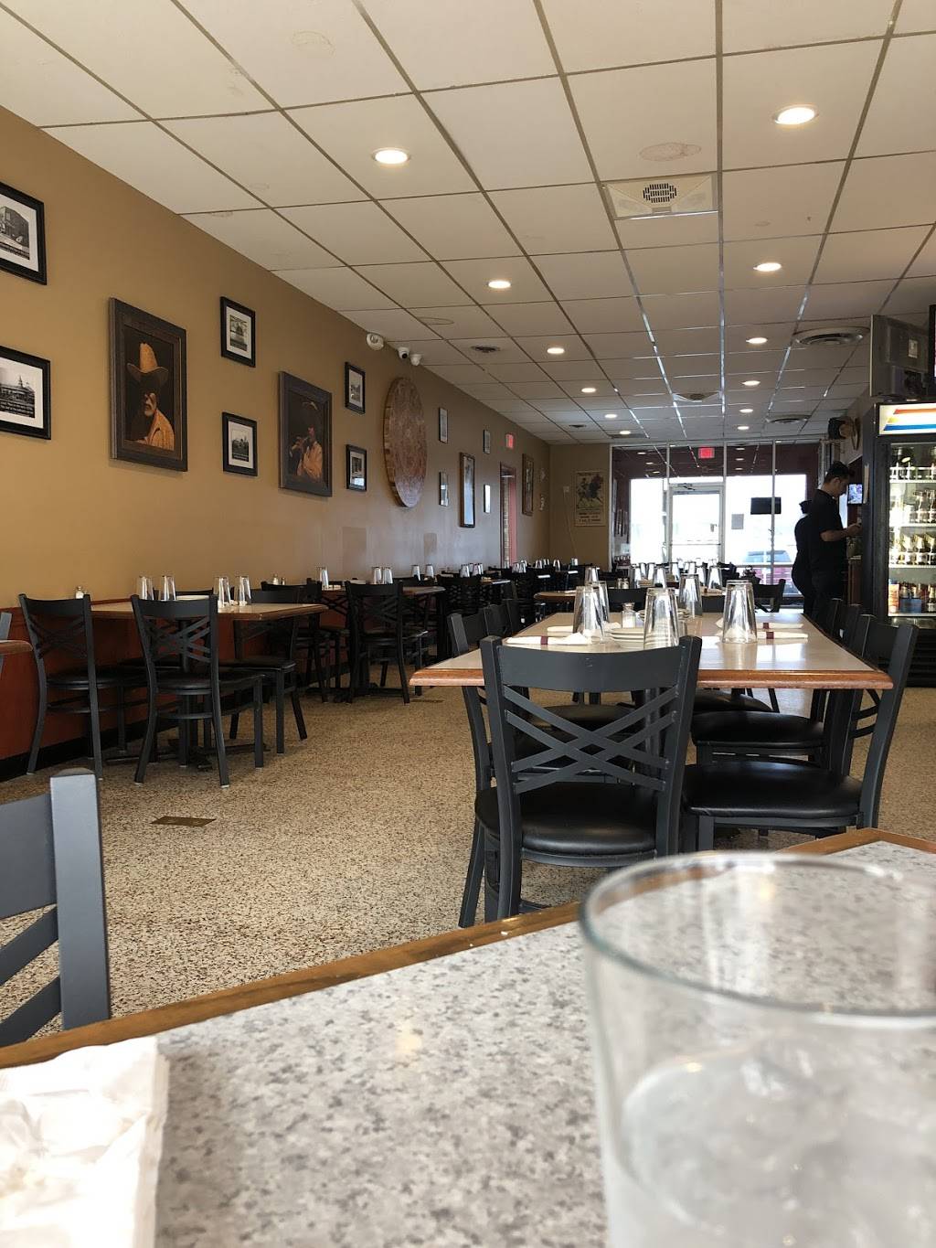 El Sombrero | restaurant | 314 Lincoln Ave, Fox River Grove, IL 60021, USA | 8475164910 OR +1 847-516-4910