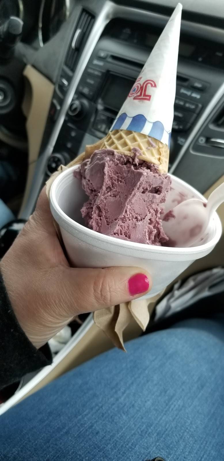 Pirates Cove | restaurant | 74 Providence Rd, Linwood, MA 01525, USA | 5082340700 OR +1 508-234-0700