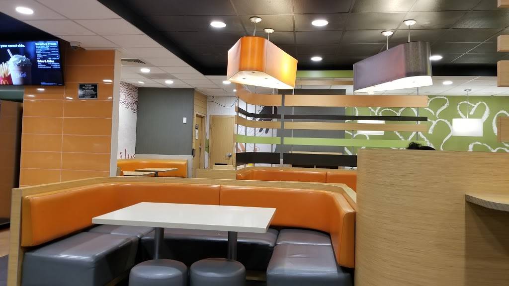 McDonalds | cafe | 91-919 Fort Weaver Rd, Ewa Beach, HI 96706, USA | 8086898787 OR +1 808-689-8787