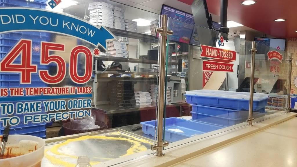 Dominos Pizza | meal delivery | 2522 E Washington St, Indianapolis, IN 46201, USA | 3176360900 OR +1 317-636-0900