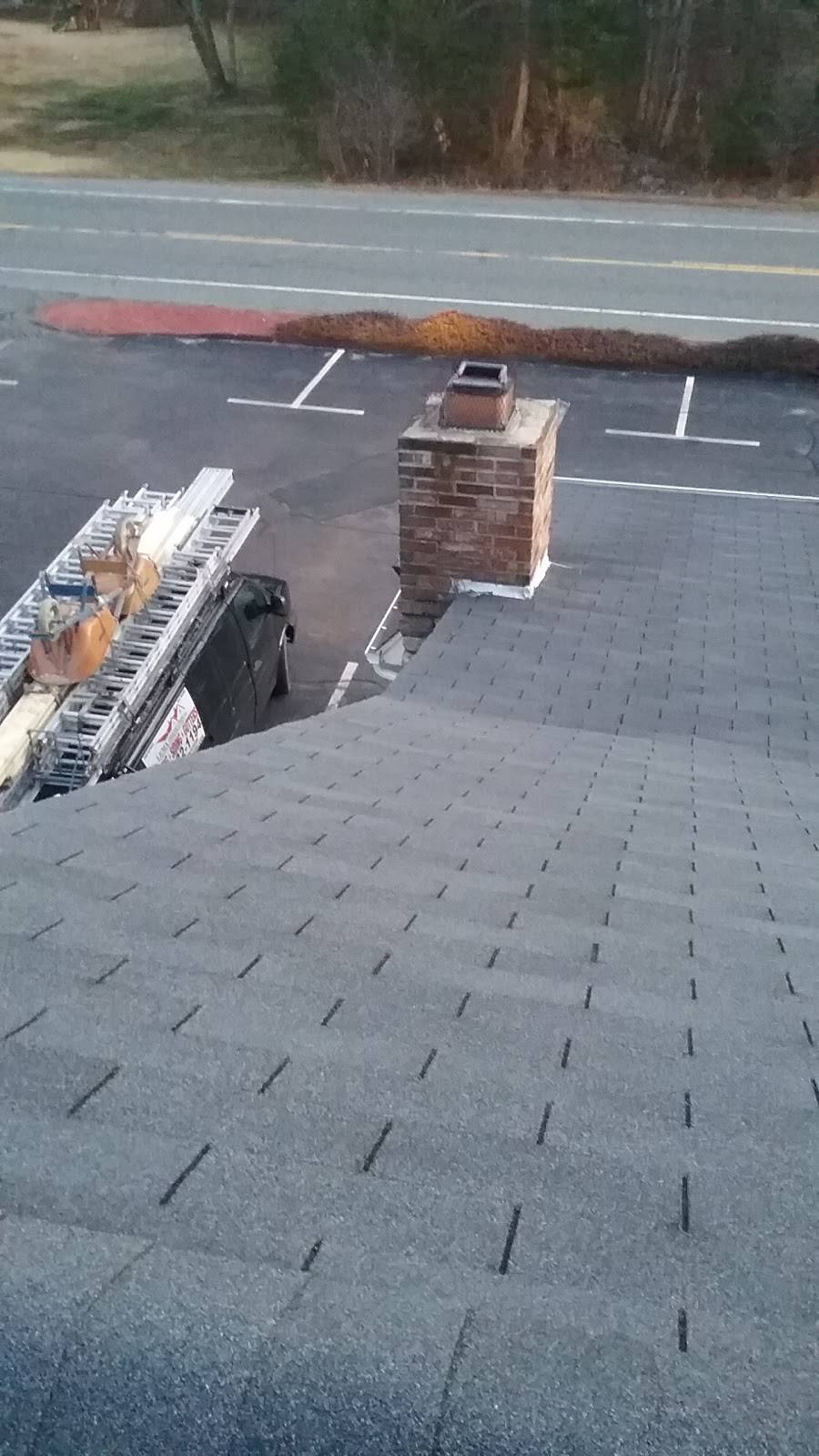 Mikes Famous Pizza | restaurant | 105 Taunton Ave, Norton, MA 02766, USA | 5082869062 OR +1 508-286-9062