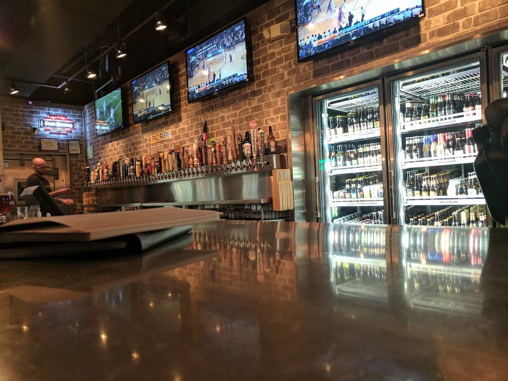 Mikes Beer Bar | restaurant | Boggs Building LP, 110 Federal St, Pittsburgh, PA 15212, USA | 4123222337 OR +1 412-322-2337