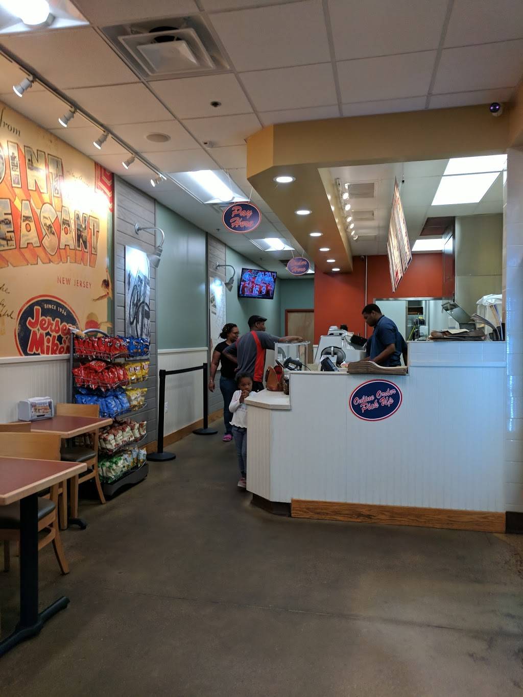 Jersey Mikes Subs | meal takeaway | 1942 York Rd, Lutherville-Timonium, MD 21093, USA | 4102526510 OR +1 410-252-6510