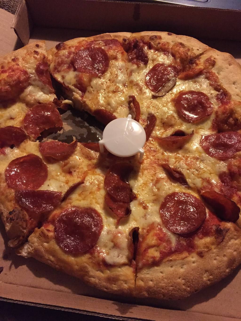 Big Ts Pizza | restaurant | 588 W Foothill Blvd, Rialto, CA 92376, USA | 9098744600 OR +1 909-874-4600