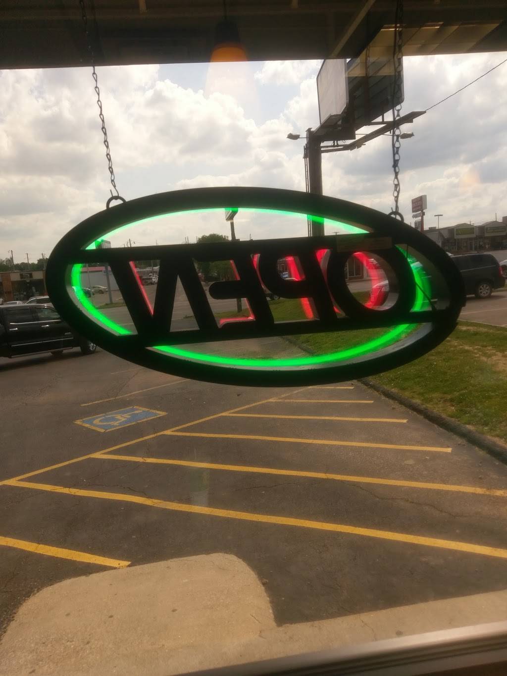 Subway | restaurant | 748 S Jefferson Ave, Lebanon, MO 65536, USA | 4175882111 OR +1 417-588-2111