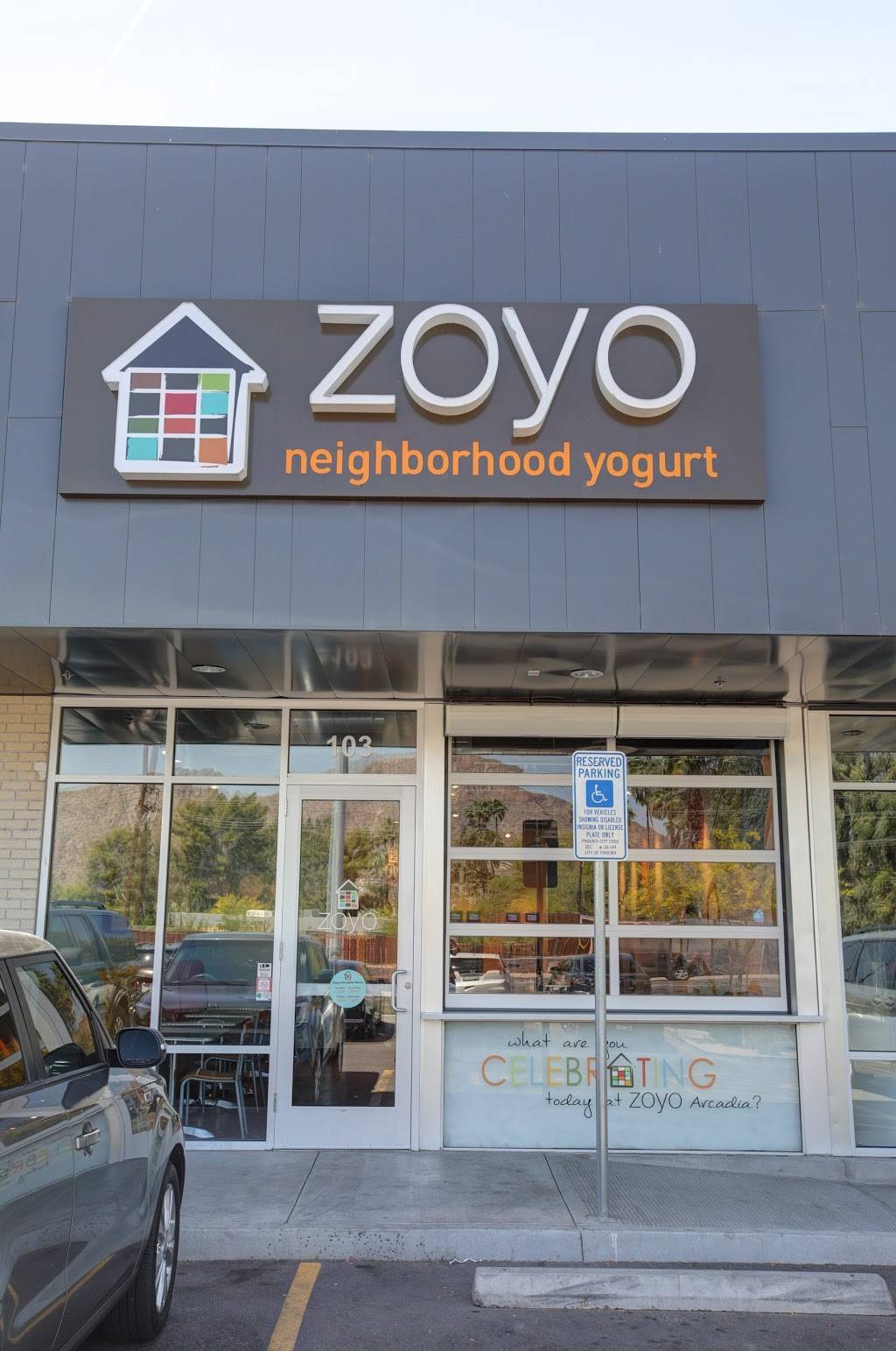 Zoyo Neighborhood Yogurt | restaurant | 5549 E Indian School Rd #103, Phoenix, AZ 85018, USA | 6023341536 OR +1 602-334-1536