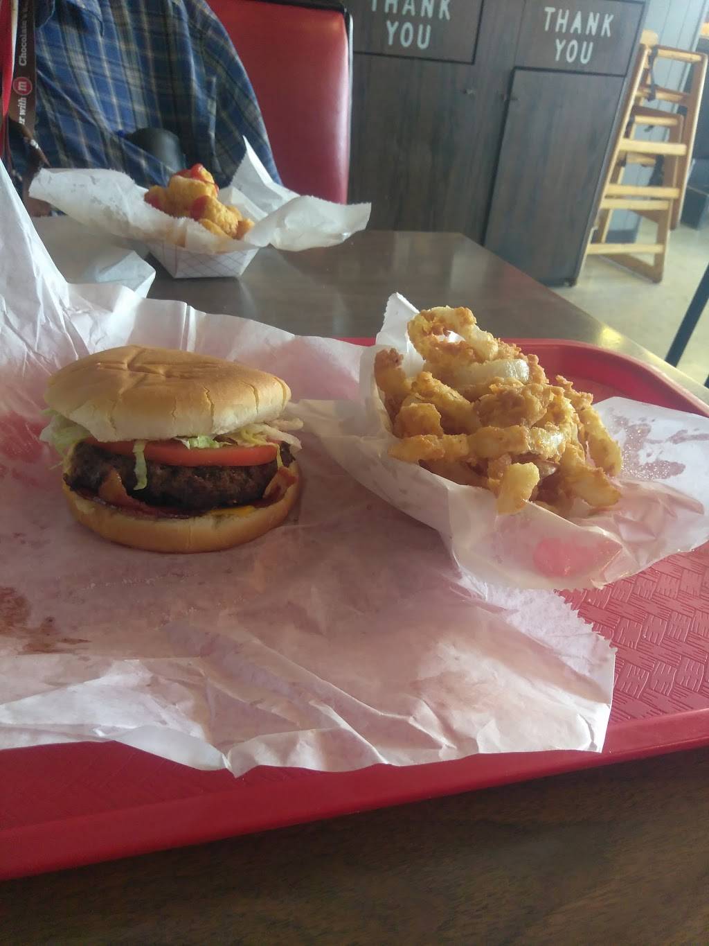 Randys Drive In | restaurant | 1201 E Pennell St, Carl Junction, MO 64834, USA | 4176497732 OR +1 417-649-7732