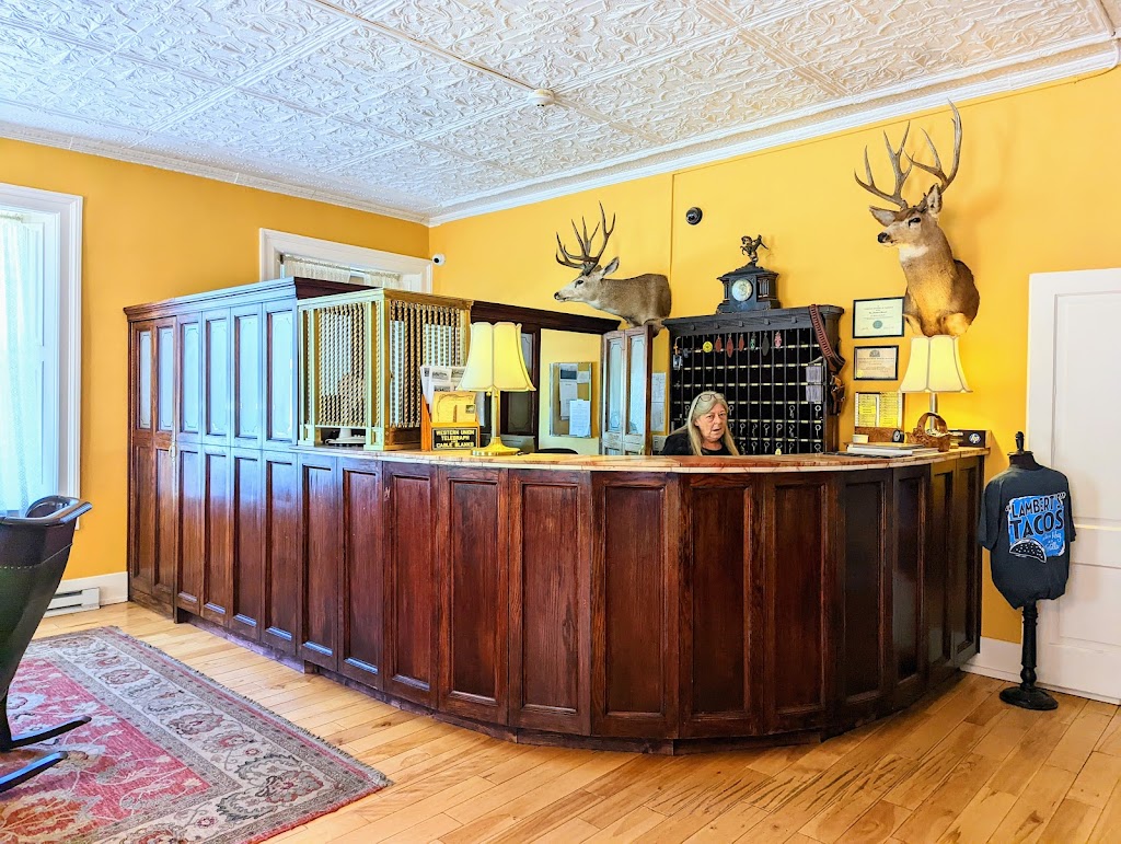 Lamberts Bar and Restaurant | restaurant | Cimarron, NM 87714, USA | 5753762664 OR +1 575-376-2664