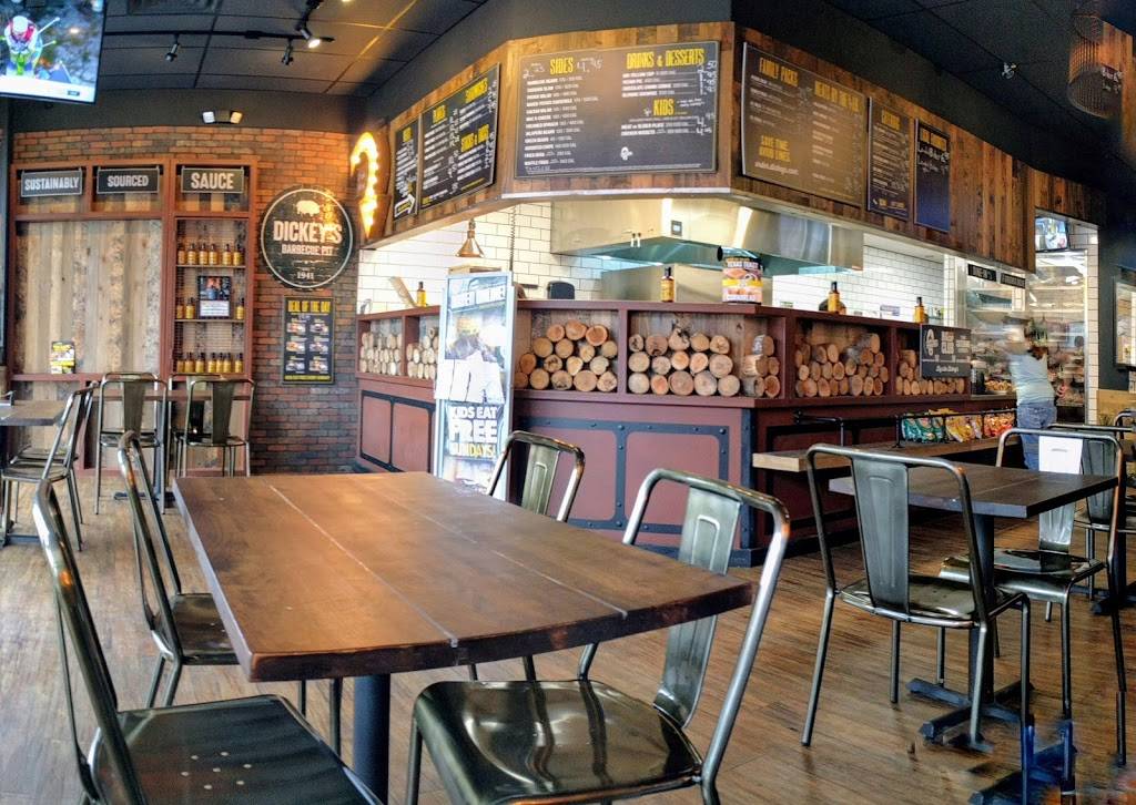 Dickeys Barbecue Pit | restaurant | 9440 Shady Dr, Houston, TX 77016, USA | 7139991858 OR +1 713-999-1858