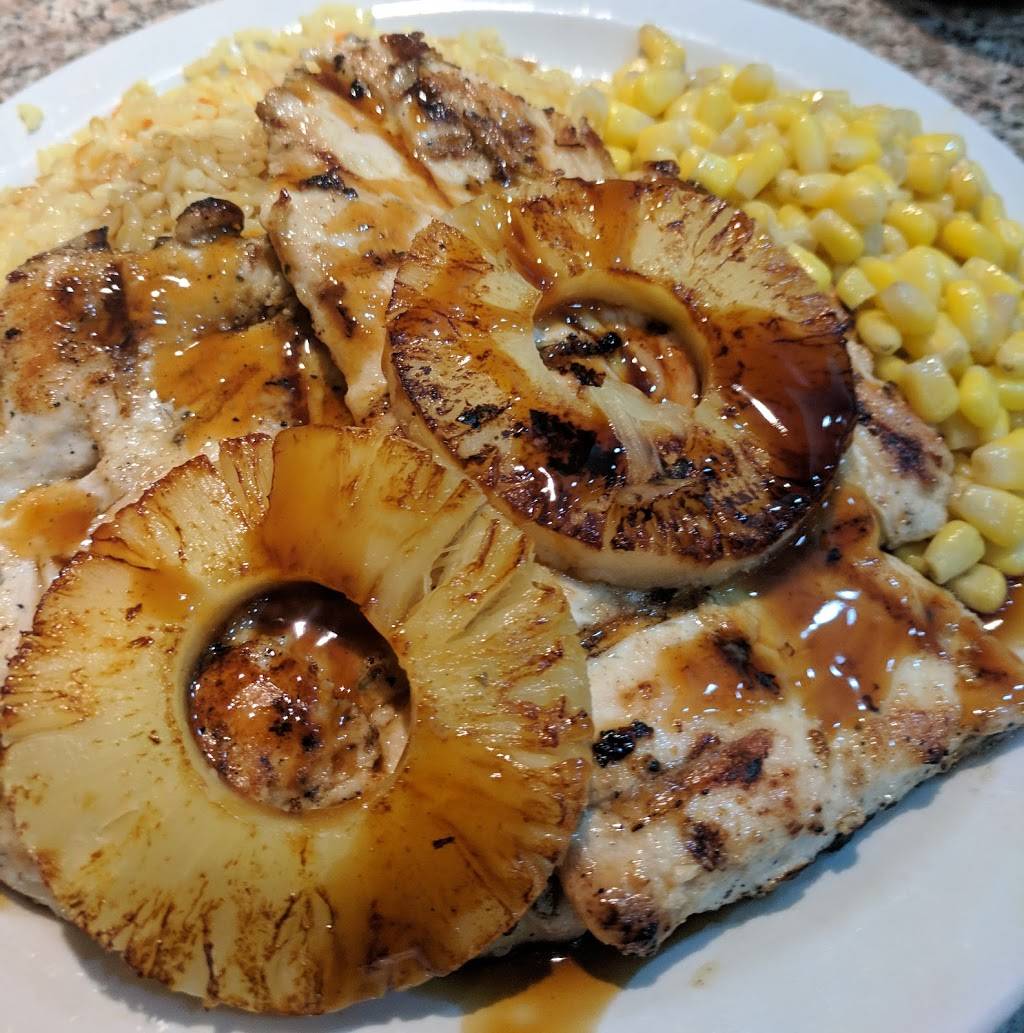 Leons Family Dining | restaurant | 23830 Michigan Ave, Dearborn, MI 48124, USA | 3135633713 OR +1 313-563-3713