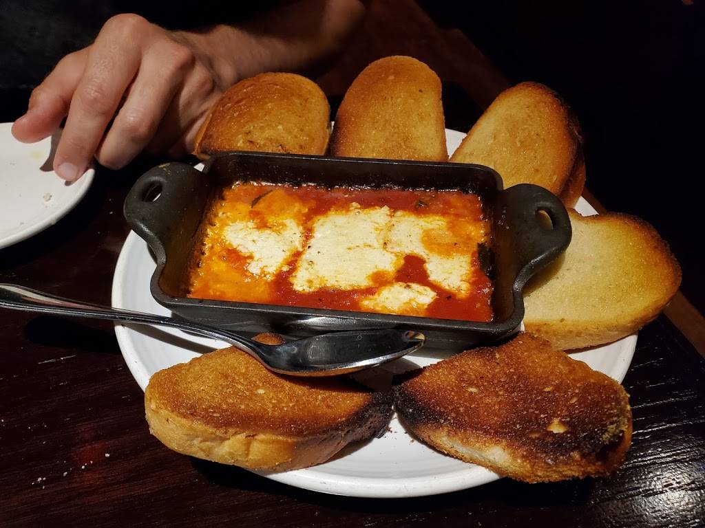 Carrabbas Italian Grill | restaurant | 60 Palmetto Ave, Merritt Island, FL 32953, USA | 3214537045 OR +1 321-453-7045