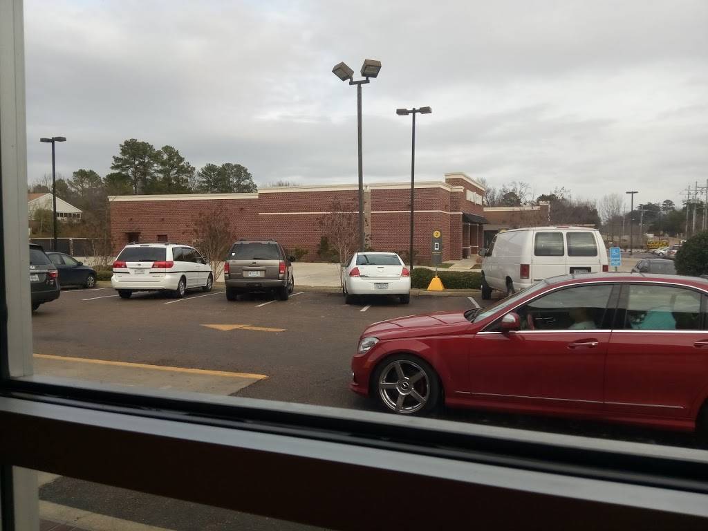 McDonalds | cafe | 1604 E County Line Rd, Ridgeland, MS 39157, USA | 6013981658 OR +1 601-398-1658