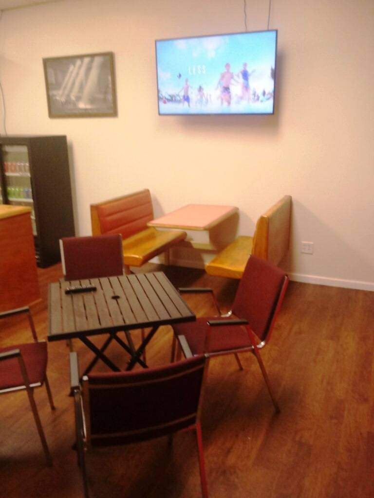 Nenas Carryout Pizza | meal takeaway | 518 N Sterling Ave, Sugar Creek, MO 64054, USA | 8163135569 OR +1 816-313-5569