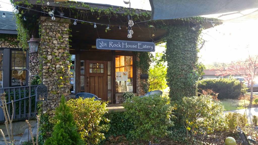 Rock House Eatery | restaurant | 1201 Gunter Ave, Guntersville, AL 35976, USA | 2565054699 OR +1 256-505-4699