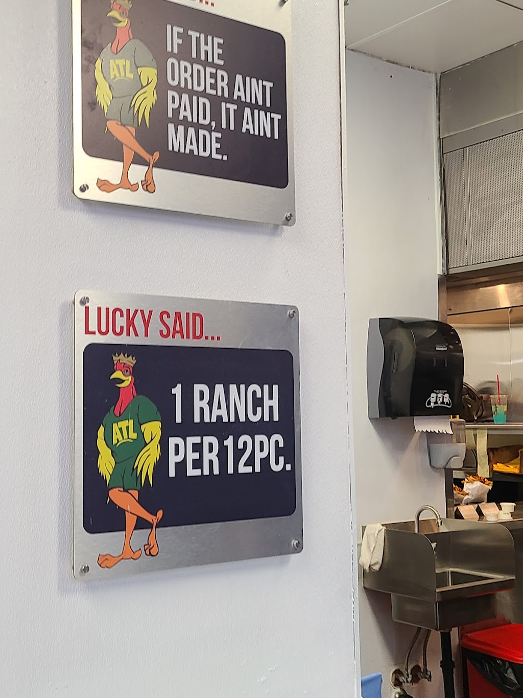 ATL Wings | restaurant | 3544 W Glendale Ave, Phoenix, AZ 85051, USA | 6026100700 OR +1 602-610-0700