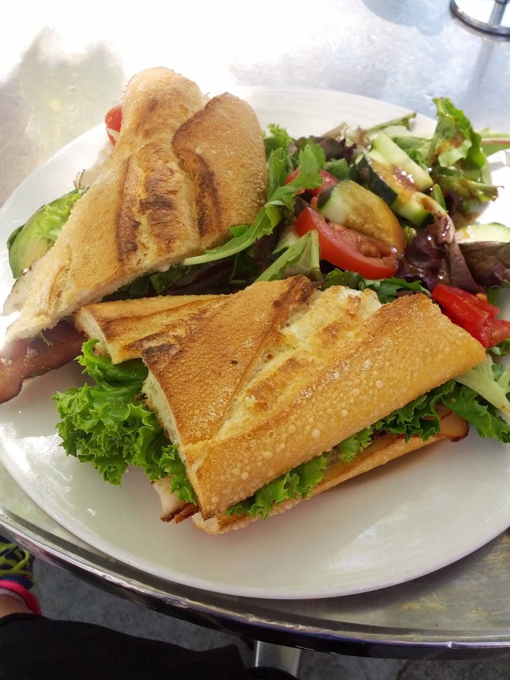 Duboce Park Cafe | cafe | 2 Sanchez St, San Francisco, CA 94114, USA | 4156211108 OR +1 415-621-1108