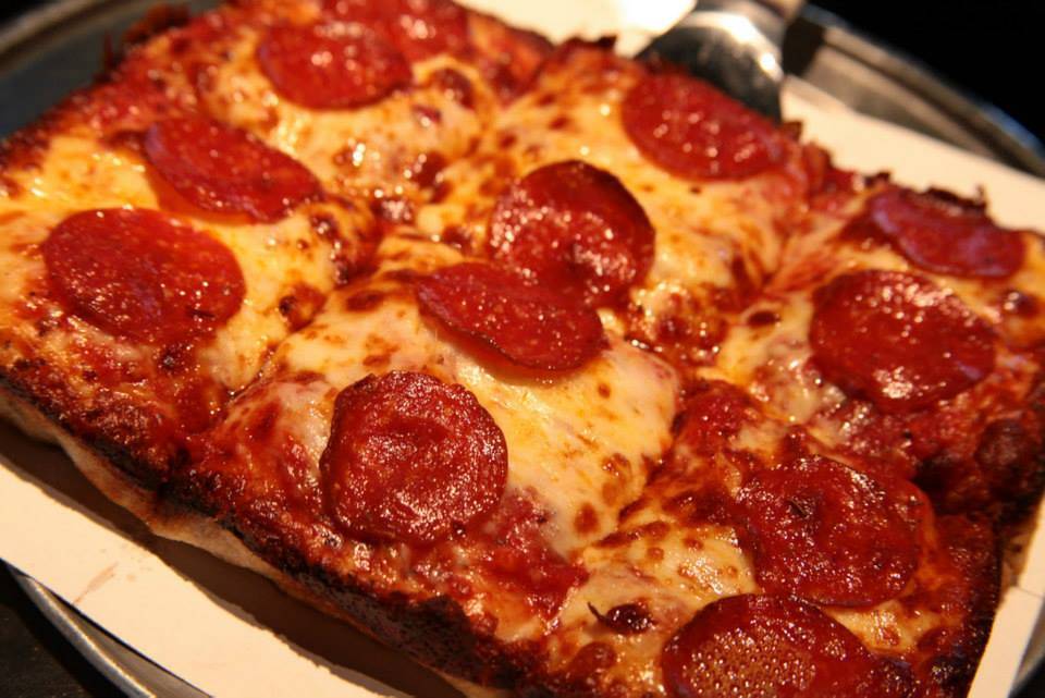 Great Baraboo Brewing Company | restaurant | 35905 Utica Rd, Clinton Twp, MI 48035, USA | 5867927397 OR +1 586-792-7397