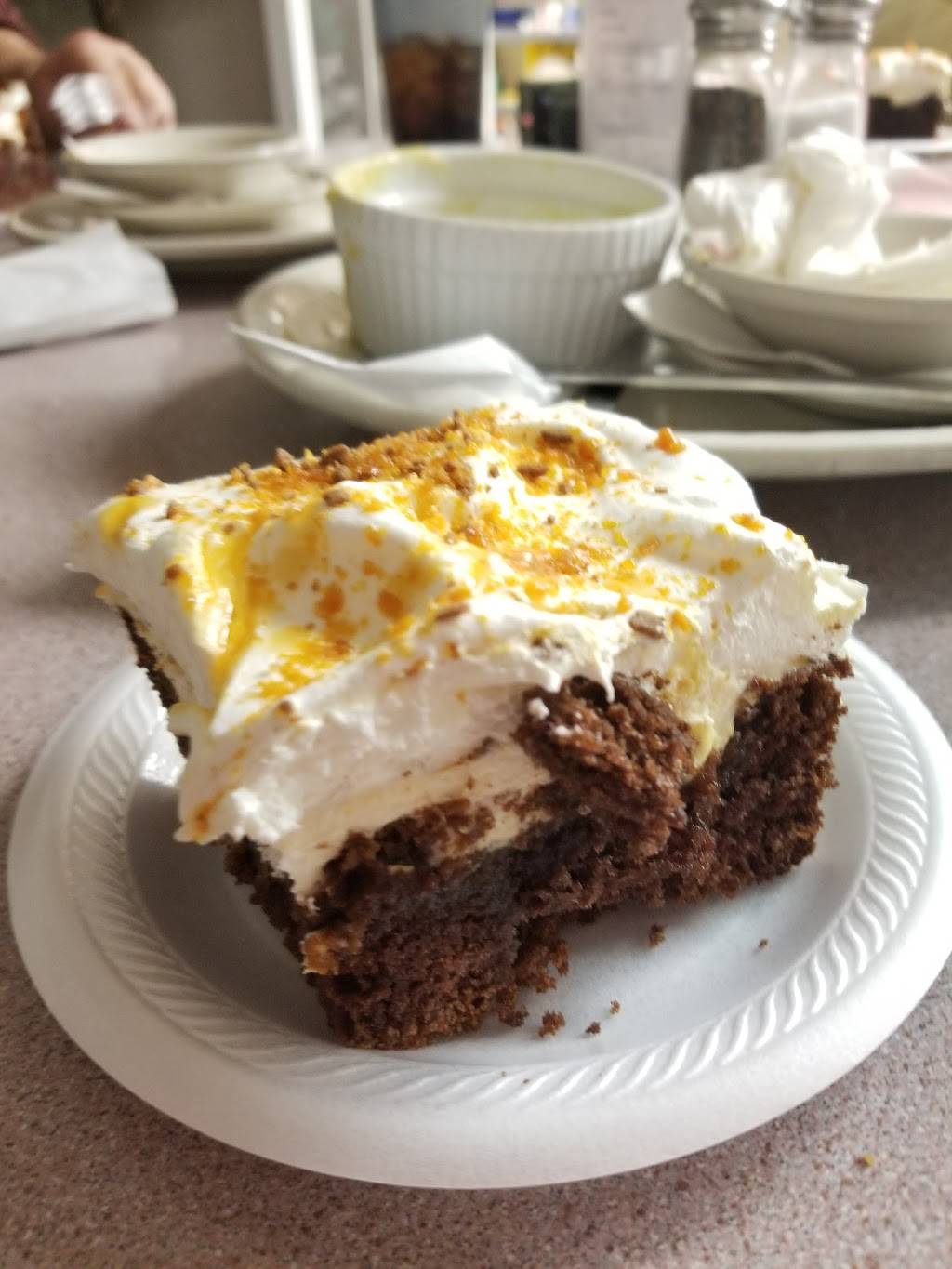 Clear Spring Country Diner | restaurant | 11855 National Pike, Clear Spring, MD 21722, USA | 3018420214 OR +1 301-842-0214