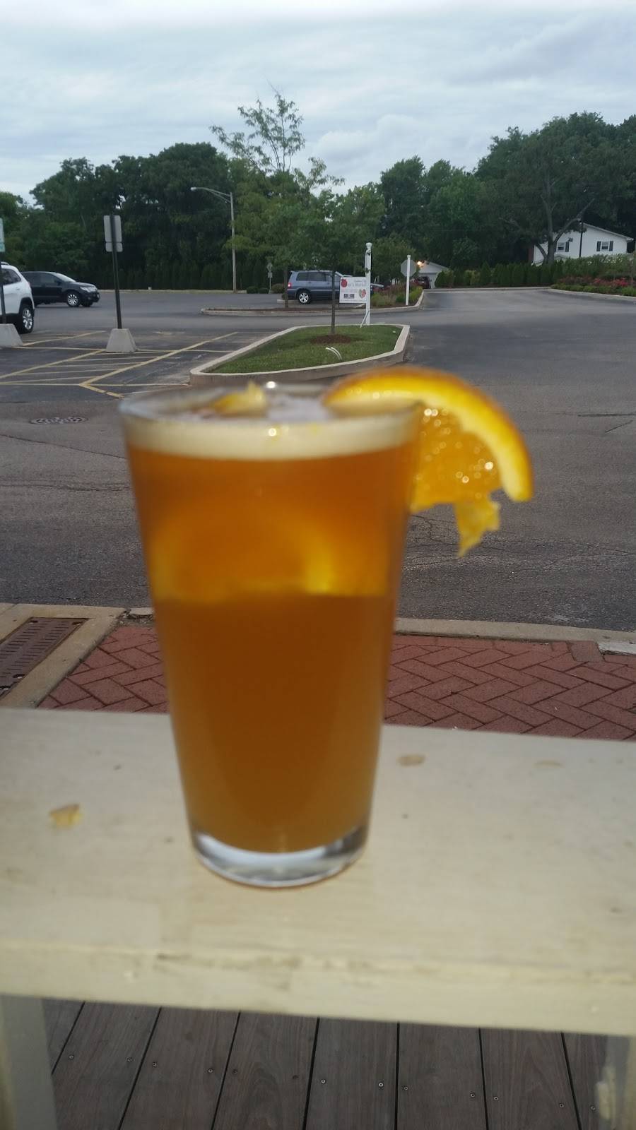 Tavern On Prospect | restaurant | 5901 N Prospect Rd # 10, Peoria, IL 61614, USA | 3096211874 OR +1 309-621-1874