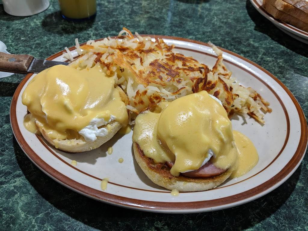 All Seasons Family Restaurant | restaurant | 510 E Rhine St, Elkhart Lake, WI 53020, USA | 9208762839 OR +1 920-876-2839