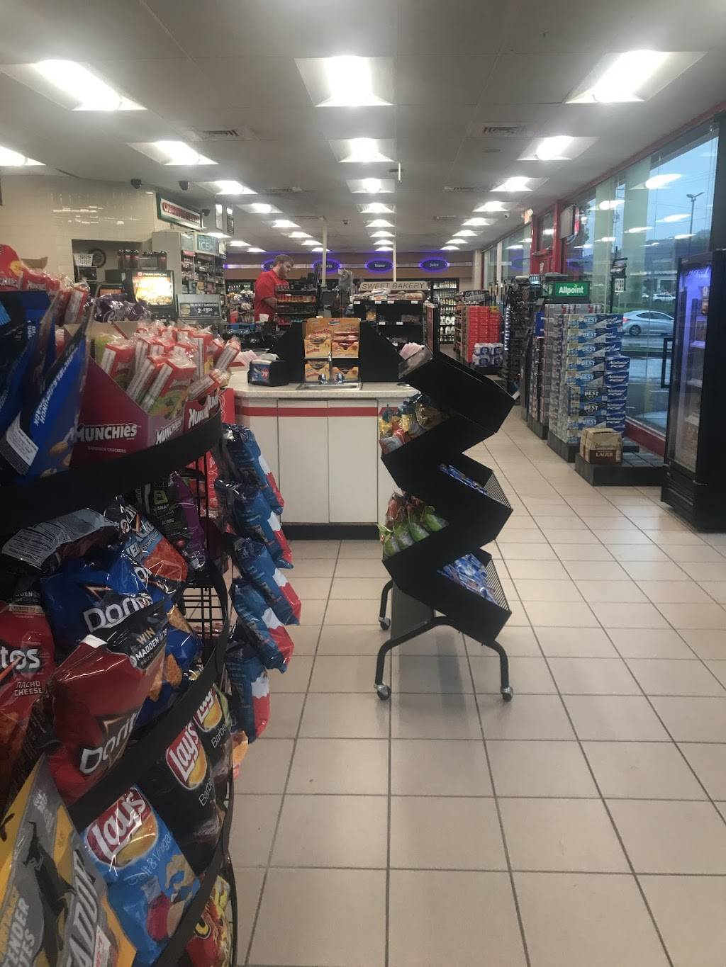 Circle K | meal takeaway | 1300 E Spring St, Cookeville, TN 38501, USA | 9315200208 OR +1 931-520-0208