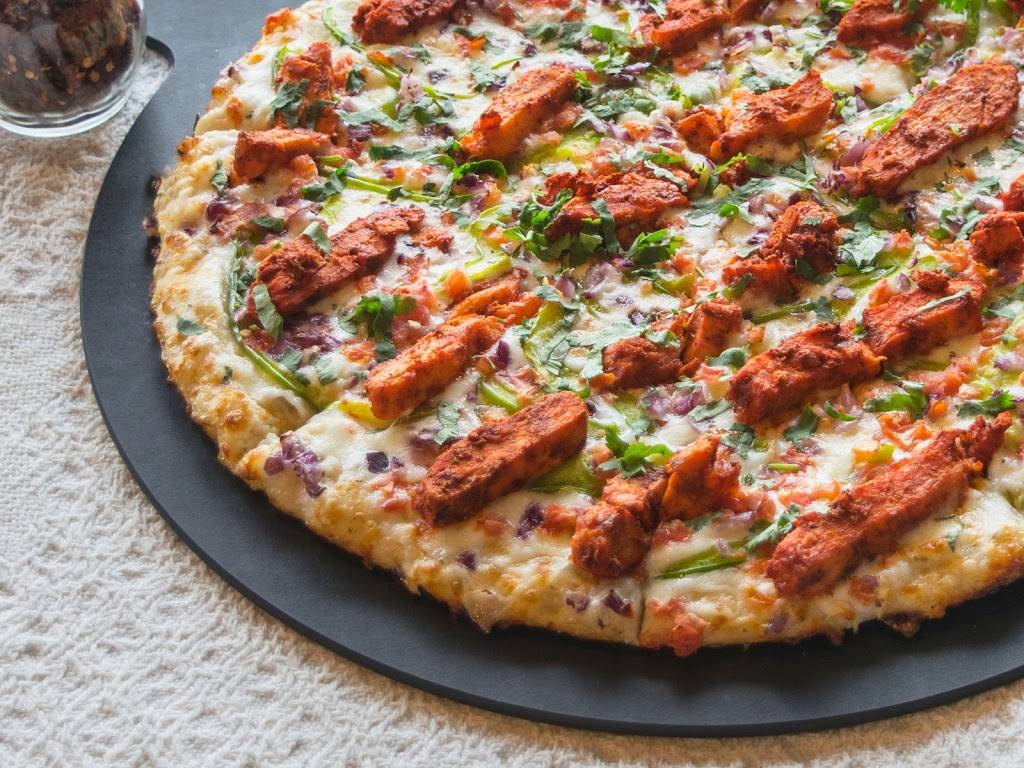 Curry on Pizza | restaurant | 248-49 Jamaica Ave, Queens, NY 11426, USA | 9294051000 OR +1 929-405-1000