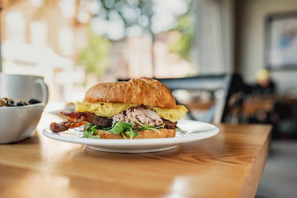 My Dog Dukes Diner | restaurant | 1007 Commerce St, Lynchburg, VA 24504, USA | 4348498868 OR +1 434-849-8868