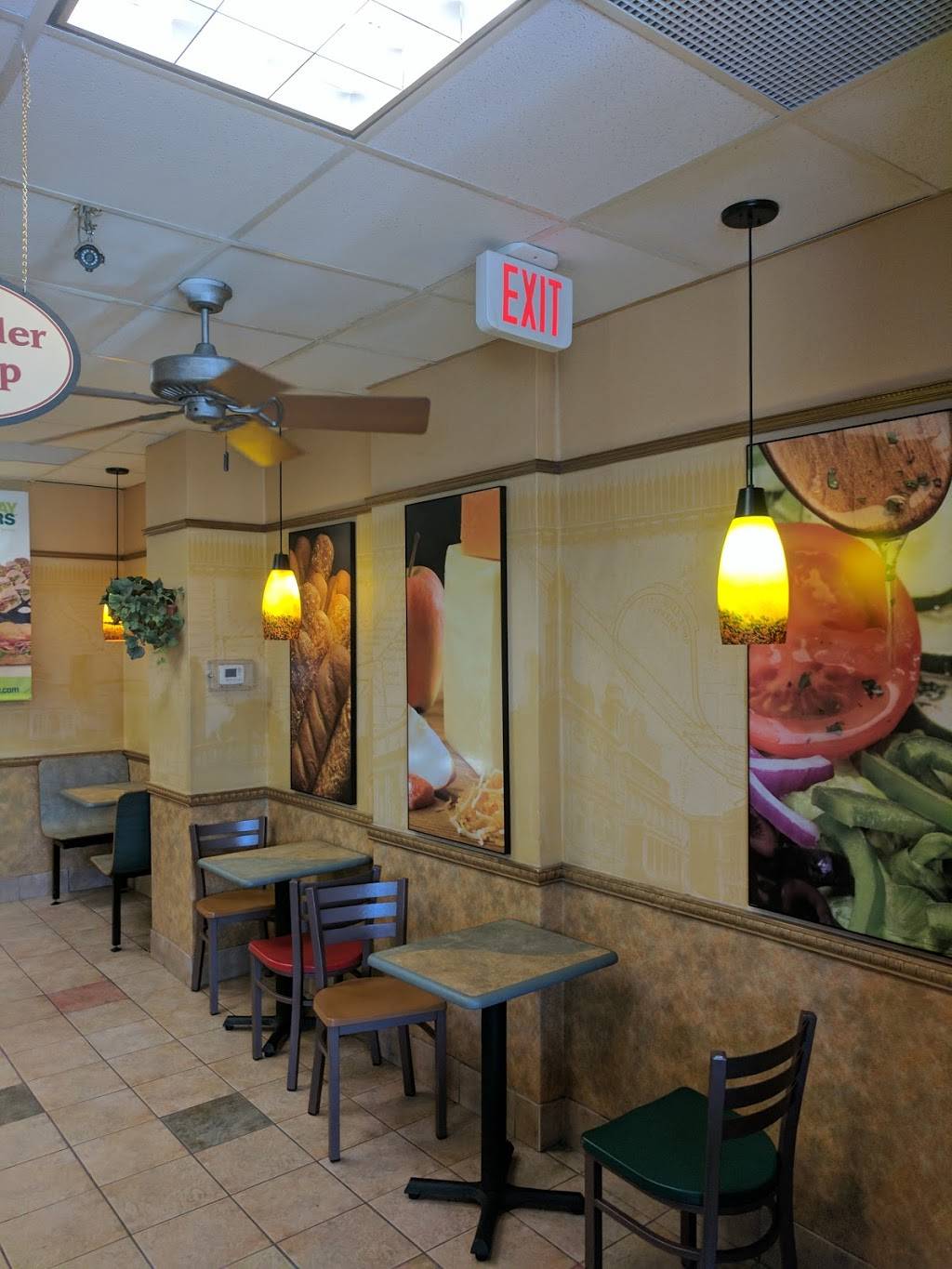 Subway | restaurant | 708 Wilson Ave, North York, ON M3K 1E1, Canada | 4166318448 OR +1 416-631-8448