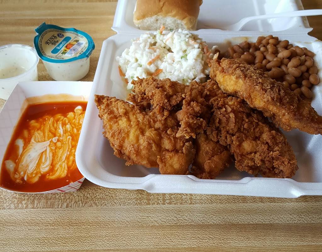 Toms Chicken Shack | restaurant | 901 E Main St, Bartow, FL 33830, USA | 8635336268 OR +1 863-533-6268