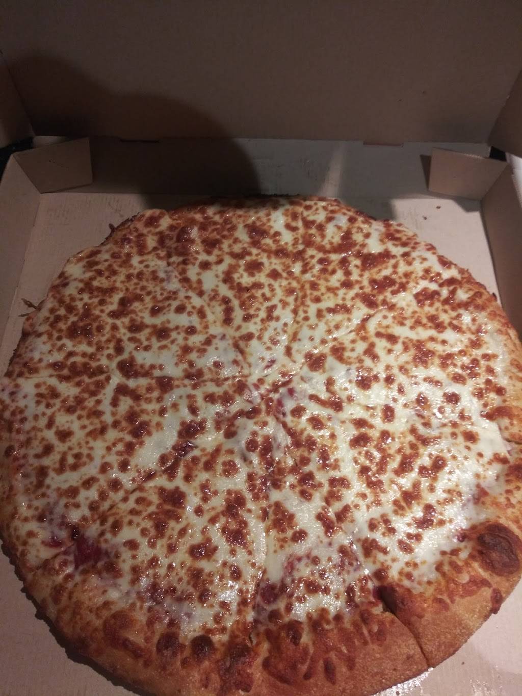 Little Caesars Pizza | meal takeaway | 4112 Lake Rd, Sheffield Lake, OH 44054, USA | 4409497499 OR +1 440-949-7499