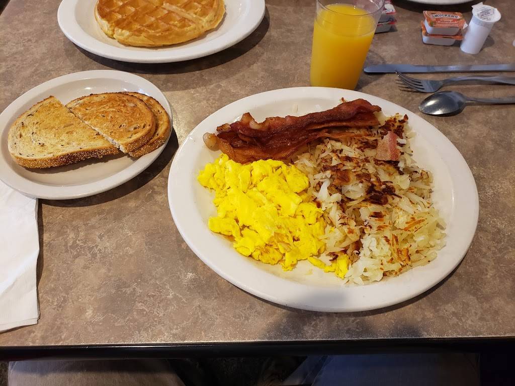 Fairport Family Restaurant | restaurant | 212 High St, Fairport Harbor, OH 44077, USA | 4403547474 OR +1 440-354-7474