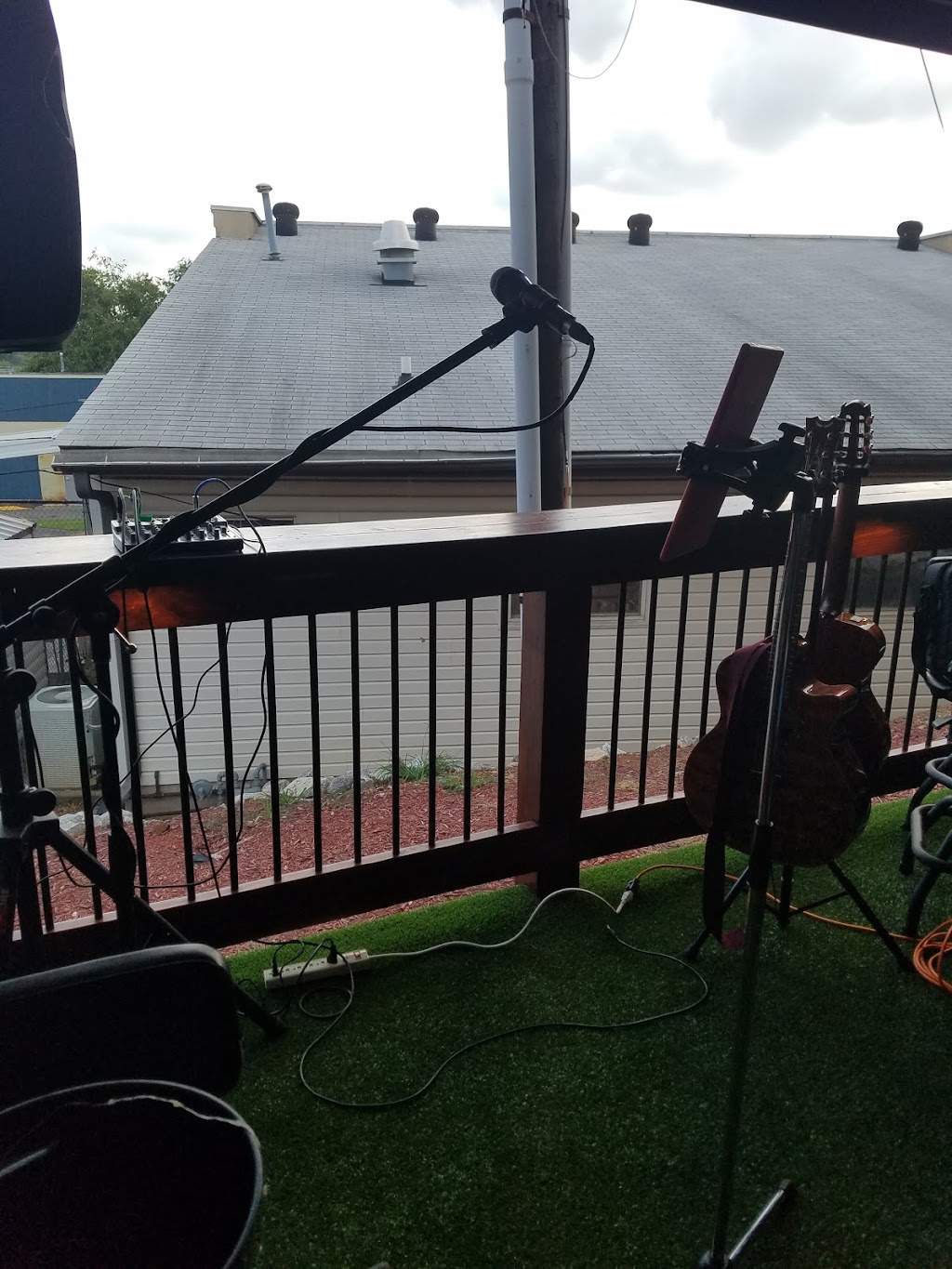 The Coliseum Billiards and Sports Bar | restaurant | 528 Haywood Rd, Greenville, SC 29607, USA | 8642883353 OR +1 864-288-3353