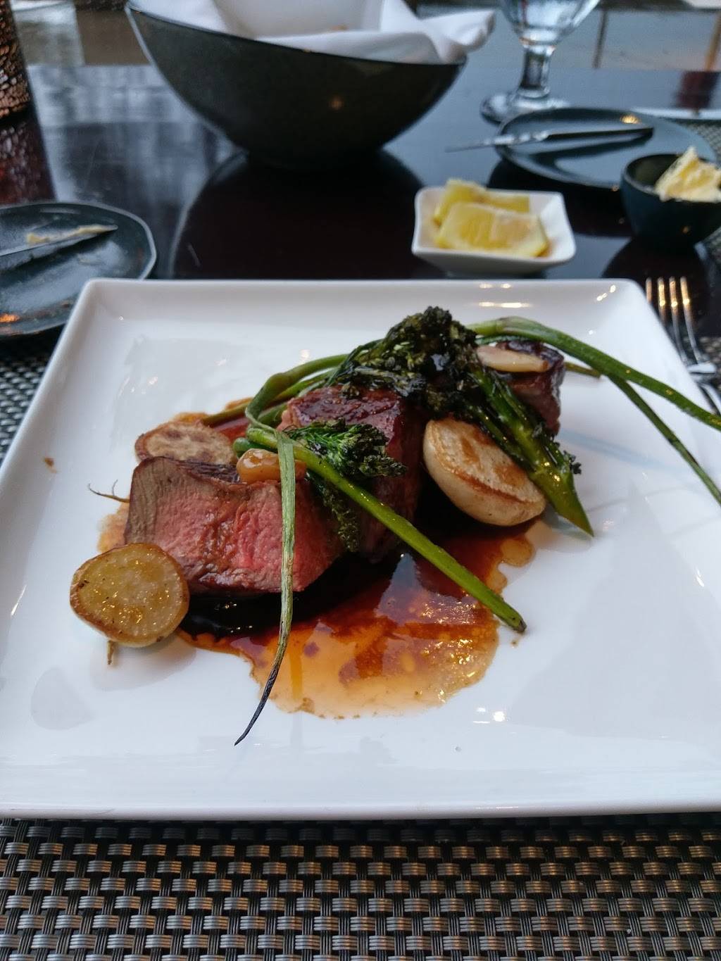 Six Peaks Grille | restaurant | 400 Squaw Creek Rd, Olympic Valley, CA 96146, USA | 5305816621 OR +1 530-581-6621