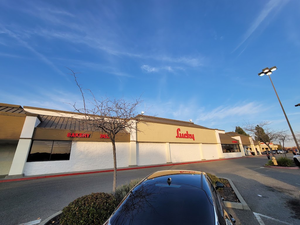 Lucky | meal delivery | 777 E Monte Vista Ave, Vacaville, CA 95688, USA | 7074485723 OR +1 707-448-5723