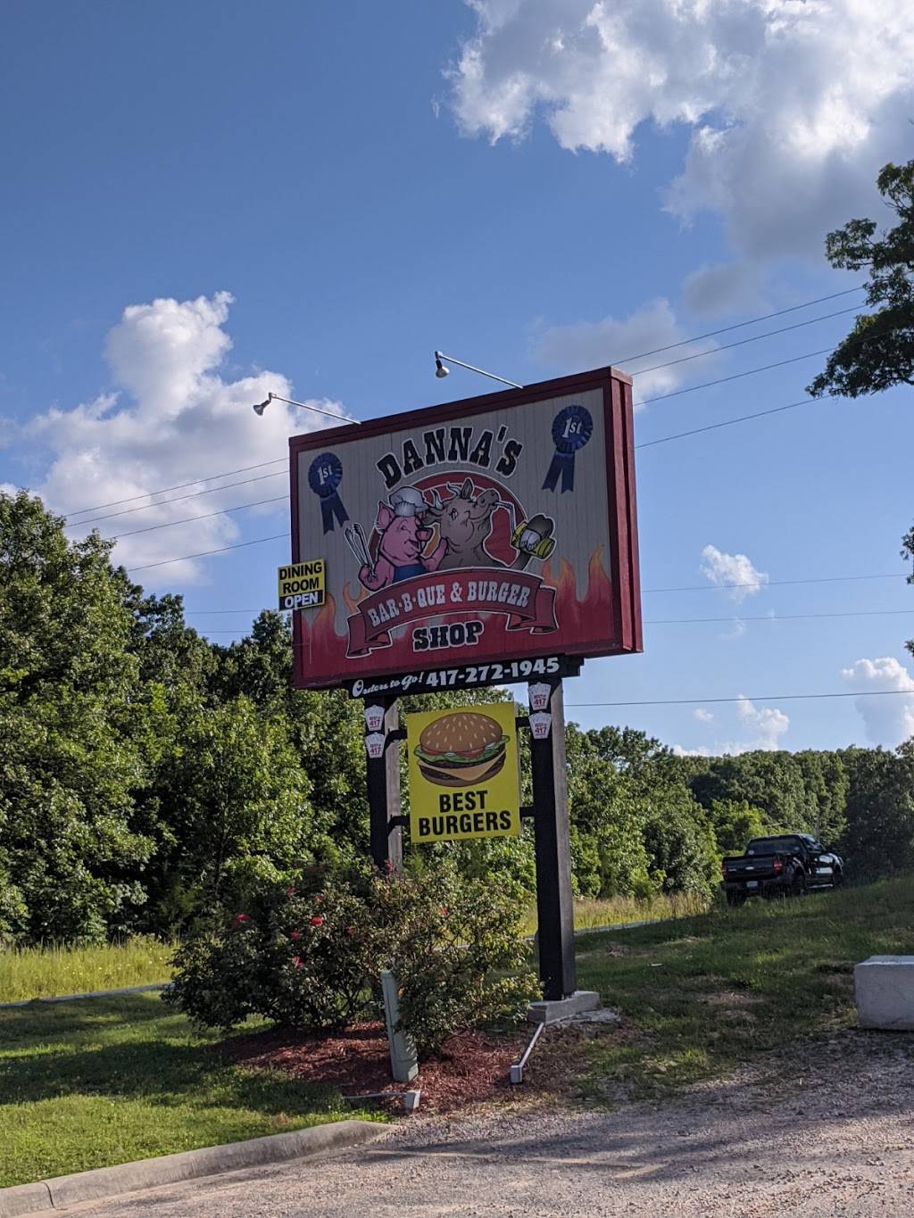 Danna’s BBQ and Burger Shop | restaurant | 15 Hope Way, Reeds Spring, MO 65737, USA | 4172721945 OR +1 417-272-1945
