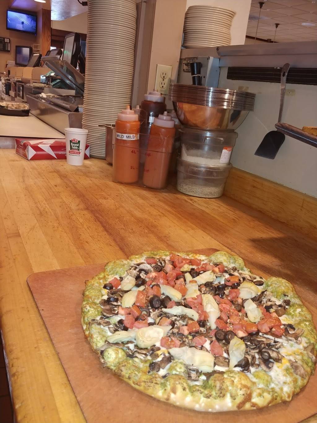 Round Table Pizza | meal delivery | 201 W Napa St, Sonoma, CA 95476, USA | 7079385564 OR +1 707-938-5564