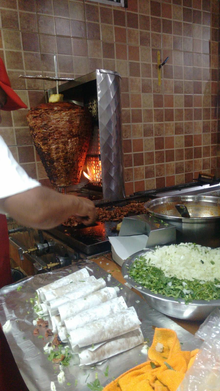 Taqueria "Los Reyes" | restaurant | Mar, 22813 Ensenada, B.C., Mexico | 016461563279 OR +52 646 156 3279