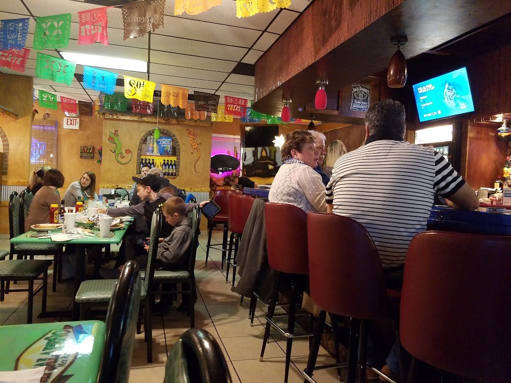 Mi Jalapeno | restaurant | 500 S Main St, Smithton, IL 62285, USA | 6182356449 OR +1 618-235-6449