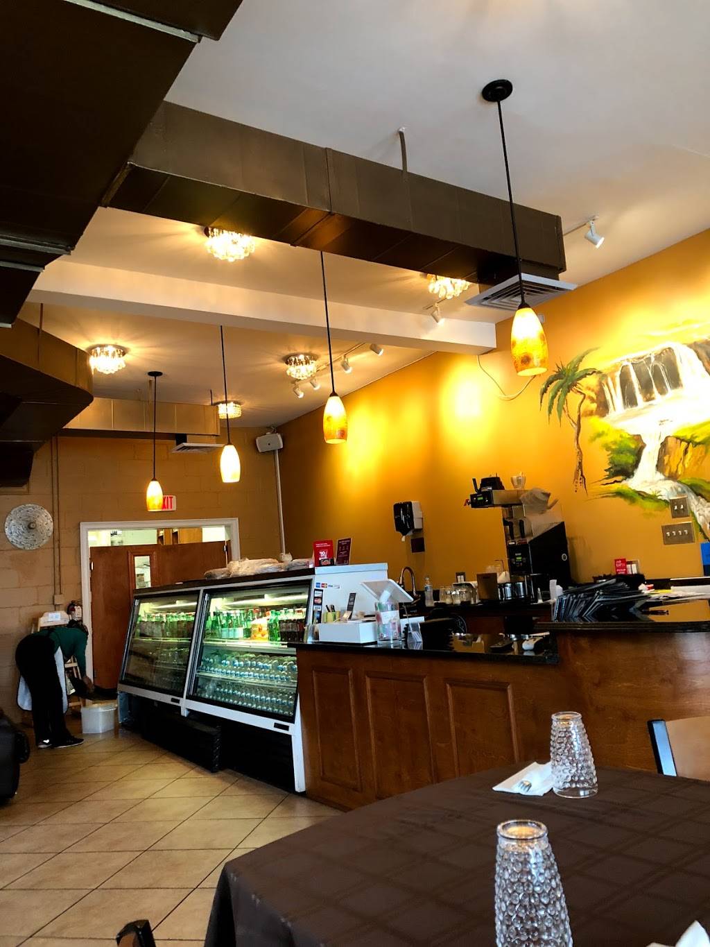 Hawwi Ethiopian Restaurant | restaurant | 1125 Queen St, Alexandria, VA 22314, USA | 7037179740 OR +1 703-717-9740