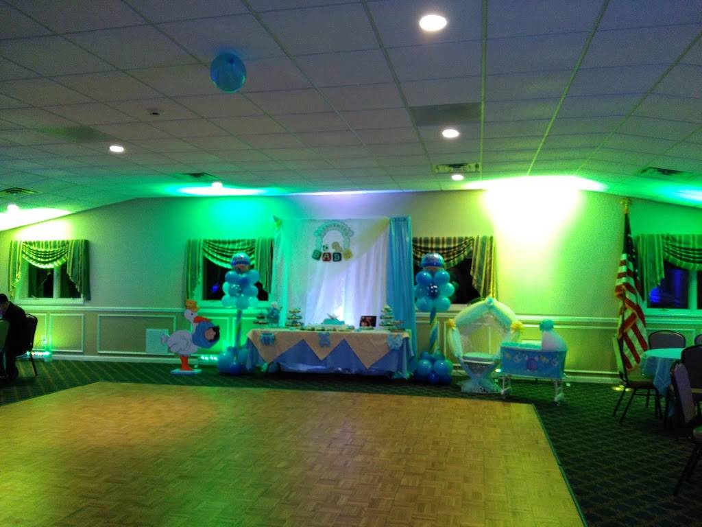 Cortlandt Yacht Club | restaurant | 238 Kings Ferry Rd, Montrose, NY 10548, USA | 9147393011 OR +1 914-739-3011