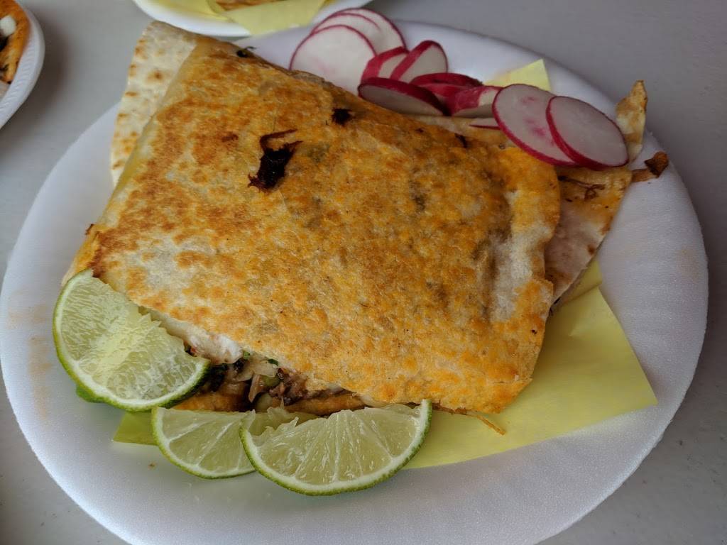 Birrieria Los Gonzalez - Lunch Truck | restaurant | 2524 Maple Ave, Los Angeles, CA 90011, USA | 3236757333 OR +1 323-675-7333