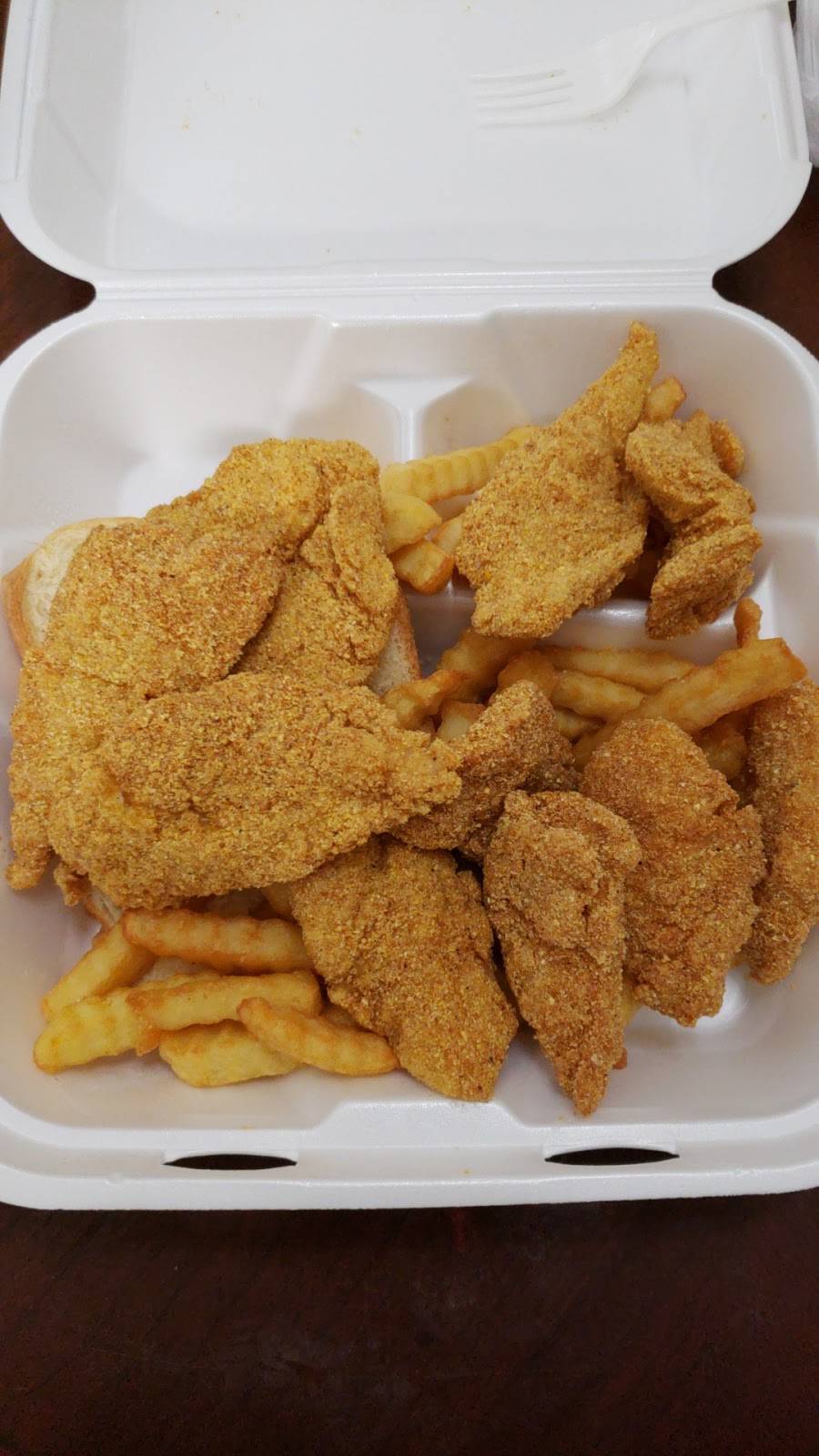 Johns Seafood | restaurant | 4925 Bonnie View Rd, Dallas, TX 75241, USA | 2143766606 OR +1 214-376-6606