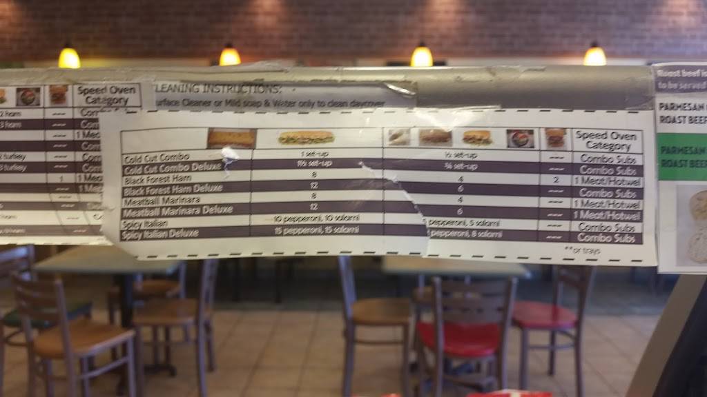 Subway | meal takeaway | 12243 W Center Rd, Omaha, NE 68144, USA | 4023339622 OR +1 402-333-9622