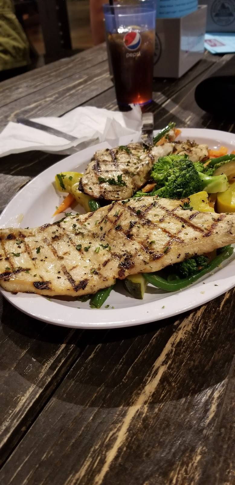 Redds Biergarten | restaurant | 220 Market Street, 37 Edison Pl, Newark, NJ 07102, USA | 9738776600 OR +1 973-877-6600