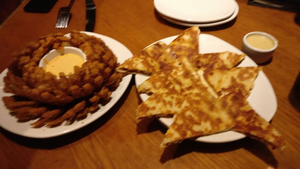 Outback Steakhouse | restaurant | 995 N Peachtree Pkwy, Peachtree City, GA 30269, USA | 7704869292 OR +1 770-486-9292